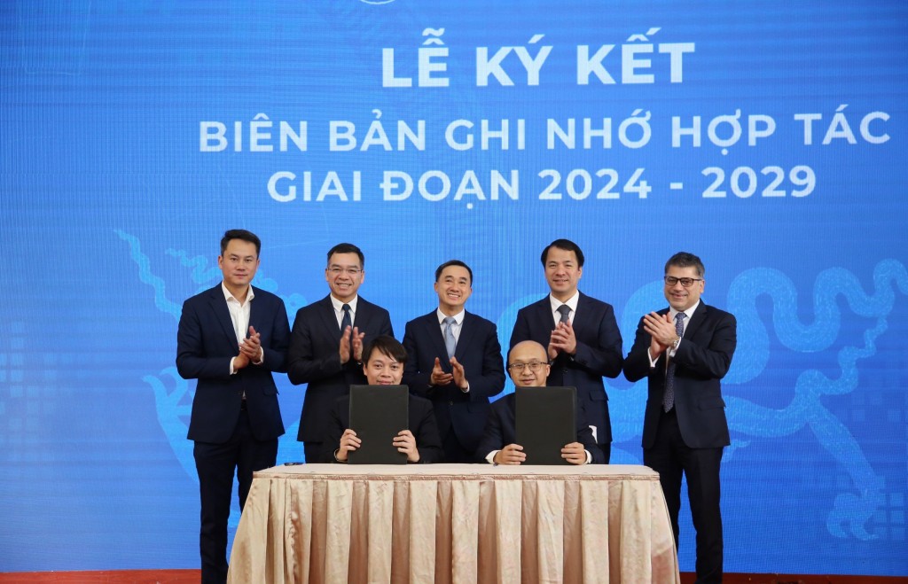 Lễ ký kết giữa Trung ương Hội Thầy thuốc trẻ Việt Nam và Công ty TNHH AstraZeneca Việt Nam chương trình hợp tác kéo dài 5 năm, từ 2024 – 2029