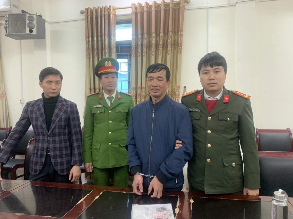 Cơ quan An ninh điều tra phối hợp với các đơn vị nghiệp vụ thực hiện lệnh bắt bị can để tạm giam đối với Phạm Văn Chờ