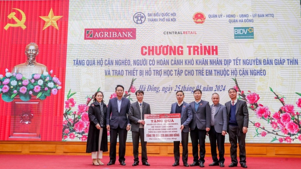 Agribank chung tay vì người nghèo, gia đình chính sách dịp Xuân Giáp Thìn