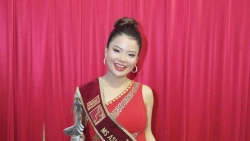 Tina Yuan giành giải Hoa khôi đấu trường nhan sắc tại Singapore