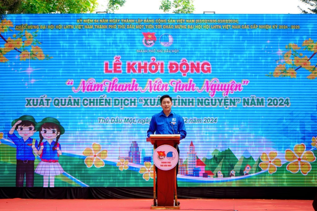  anh Nguyễn Minh Tâm, Bí thư thành đoàn, Chủ tịch Hội LHTN Việt Nam TP Thủ Dầu Một