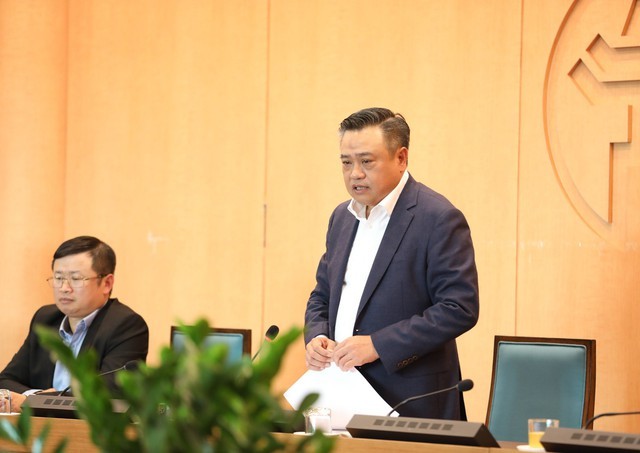 Chủ tịch UBND thành phố Hà Nội phát biểu tham luận trực tuyến tại phiên họp.