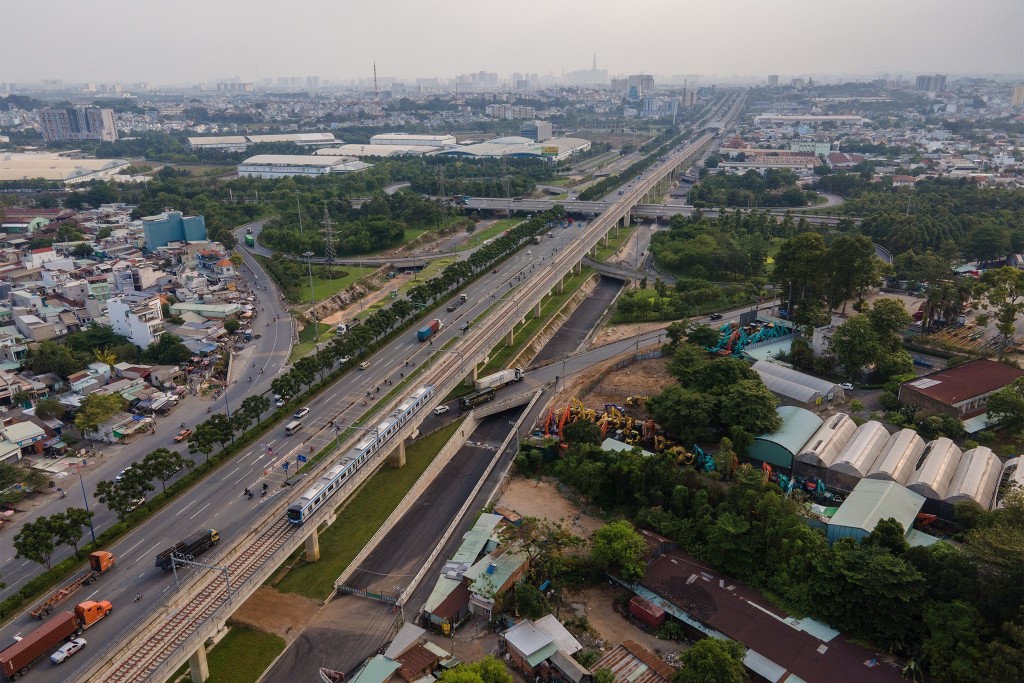 TP Hồ Chí Minh: Dấu ấn hàng loạt công trình trọng điểm