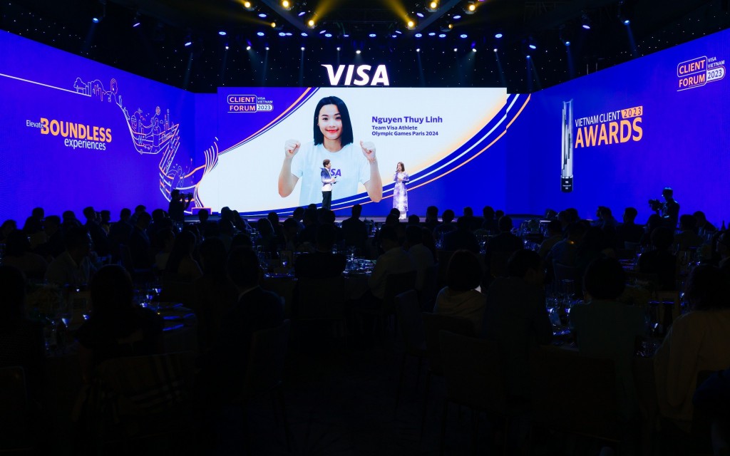 Visa cùng FIFA tiếp tục gia hạn chương trình đối tác toàn cầu