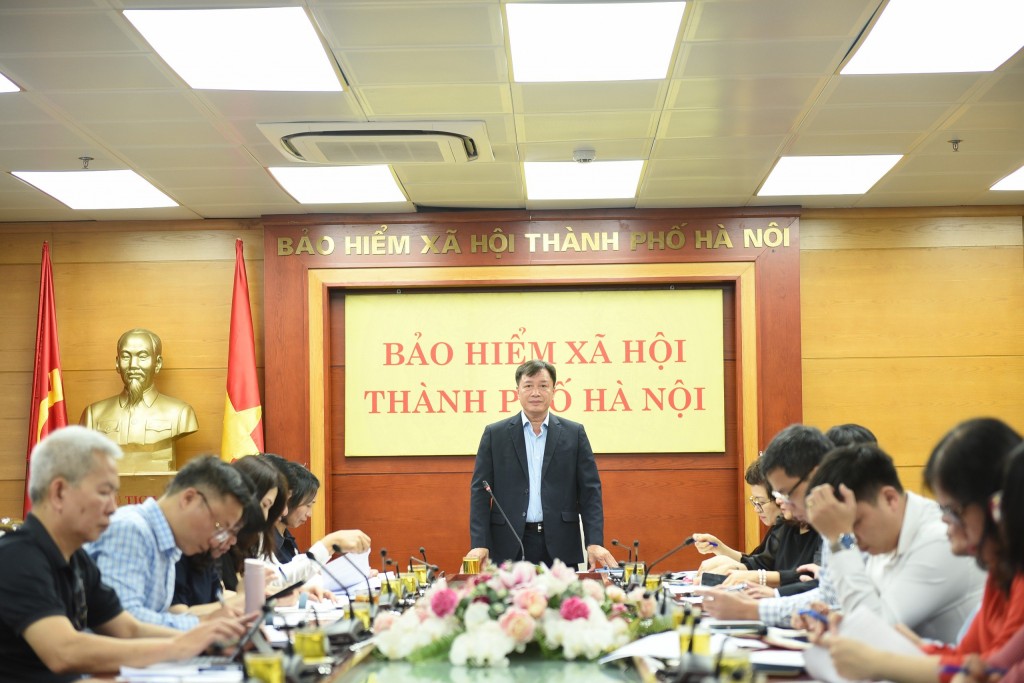 Giám đốc BHXH TP Hà Nội Phan Văn Mến chủ trì cuộc họp giao ban của ngành