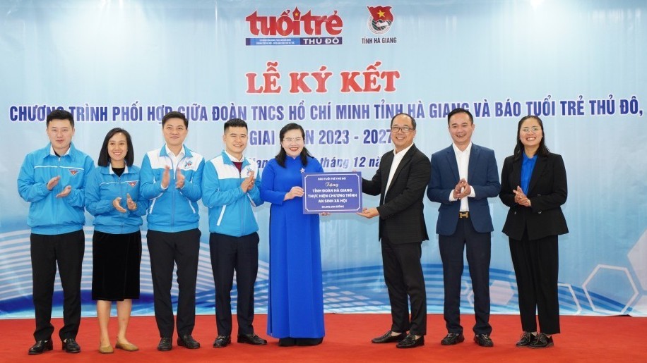 Hành trình nối dài những mùa xuân
