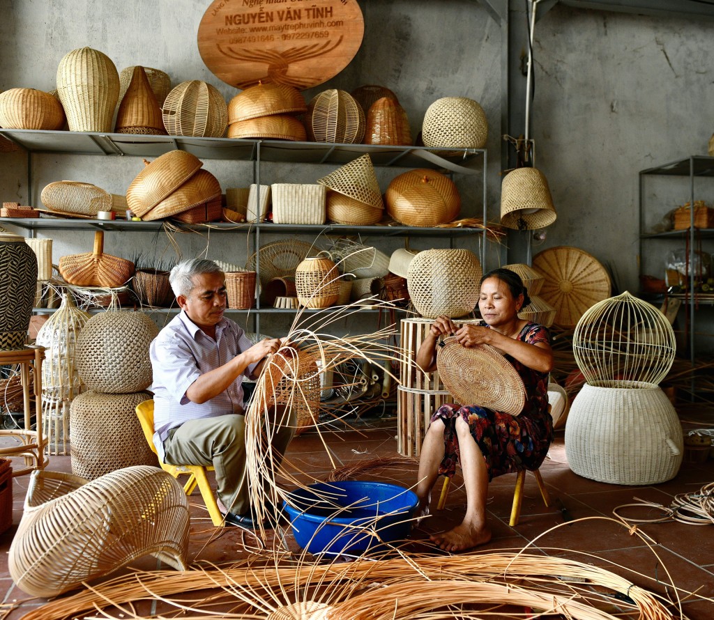 Các sản phẩm OCOP của làng nghề truyền thống mây tre đan Phú Vinh (Phú Nghĩa, Chương Mỹ, Hà Nội) được đông đảo du khách trong nước và quốc tế quan tâm