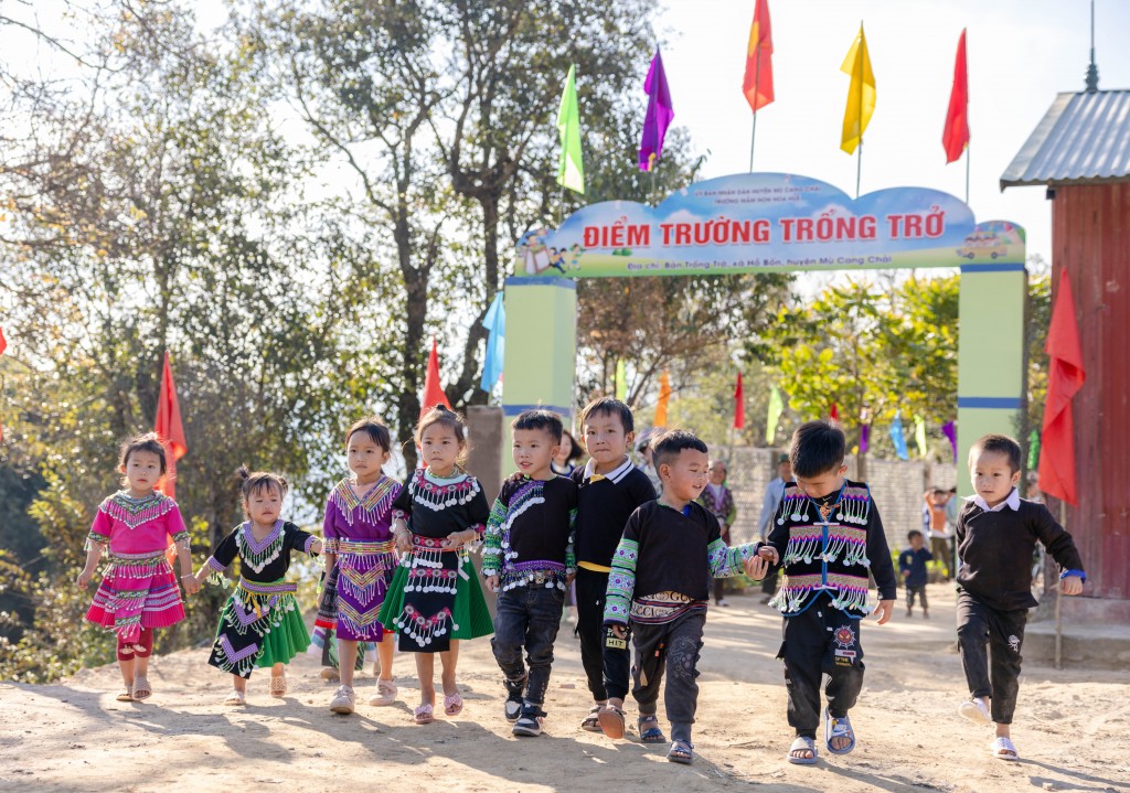 UNIQLO Việt Nam phối hợp khánh thành điểm trường mới tại Mù Cang Chải