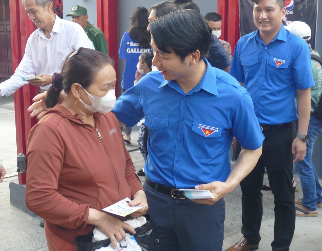 Trung ương Đoàn tặng vé xe cho sinh viên, lao động về đón Tết