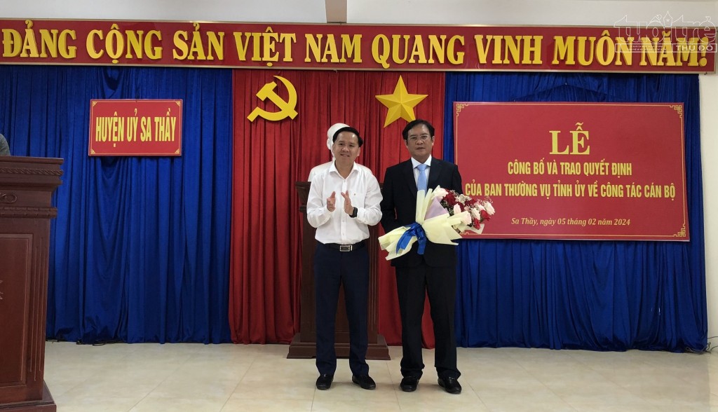 Ông Dương Quang Phục được bầu giữ chức Chủ tịch huyện Sa Thầy