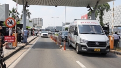 Sân bay Tân Sơn Nhất thử nghiệm thu phí ô tô không tiền mặt