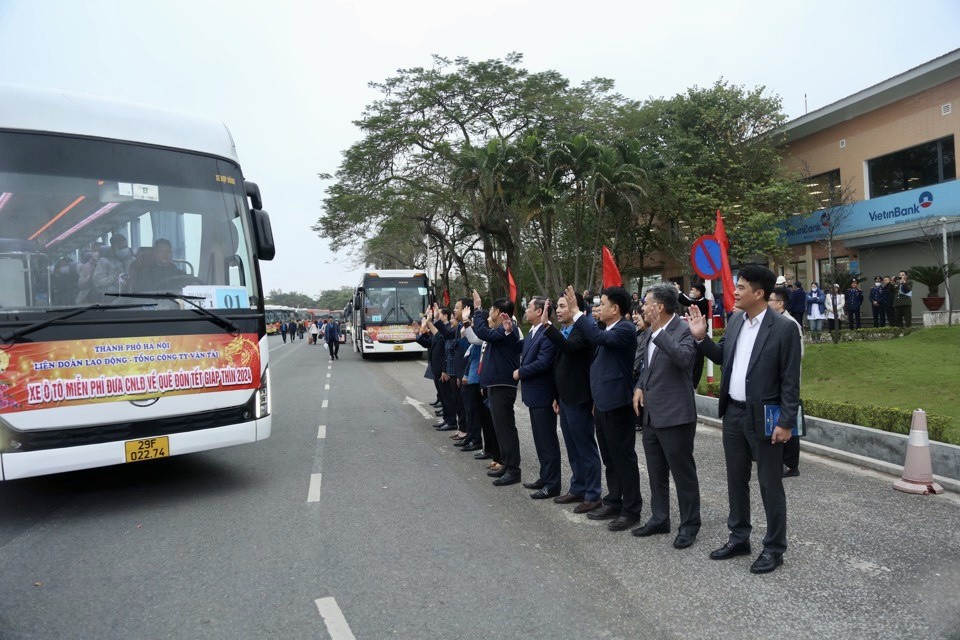 Mang Tết về gần hơn với người lao động