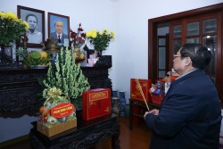 Thủ tướng dâng hương cố Thủ tướng Phạm Văn Đồng