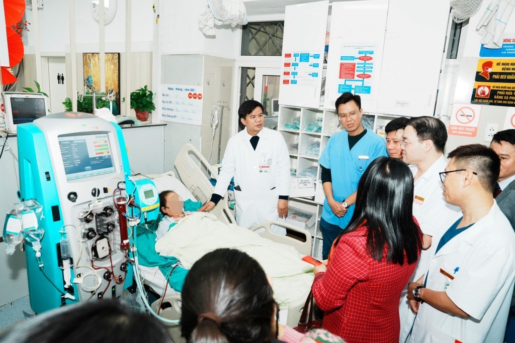 Hơn 600 y bác sĩ nhân viên y tế trực "xuyên Tết"