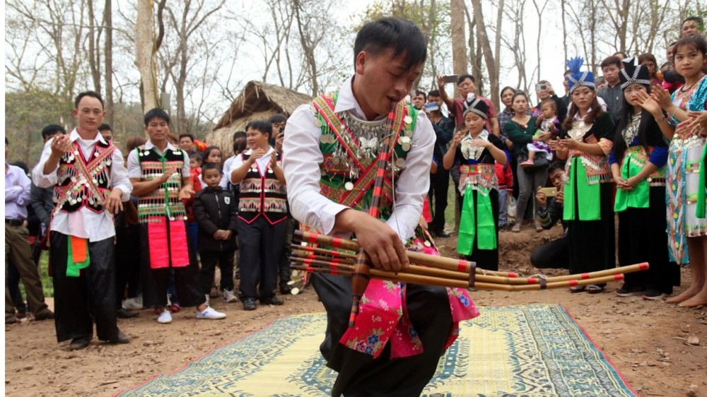 Ngân vang tiếng khèn giữa đại ngàn