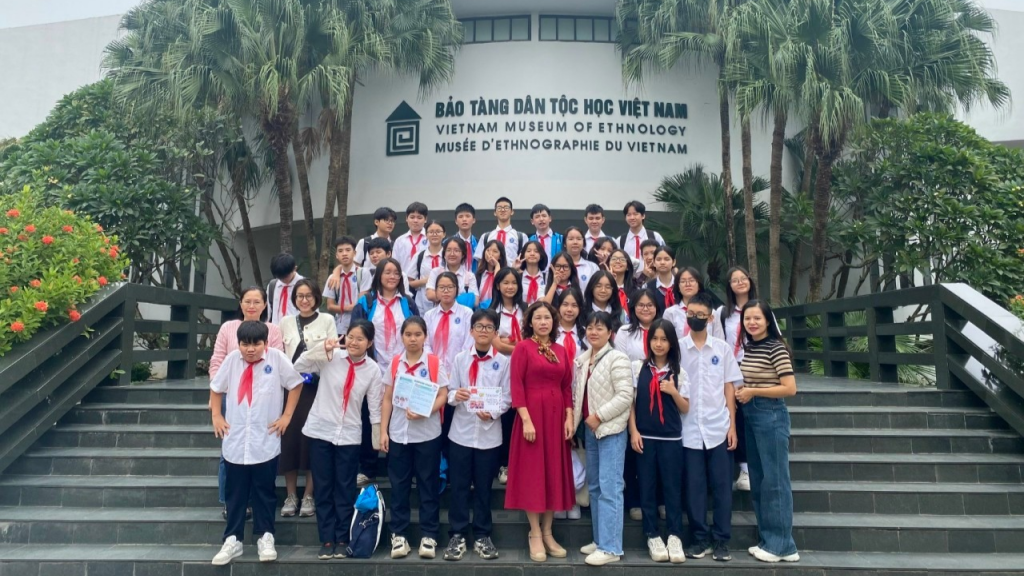 THCS Nguyễn Công Trứ: Những tiết học “rời nhà trường” đi trải nghiệm THCS Nguyễn Công Trứ: Những tiết học “rời nhà trường” đi trải nghiệm