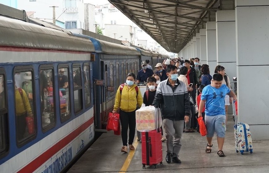 Ga Sài Gòn bán được 26.000 vé tàu Tết sau 2 tiếng