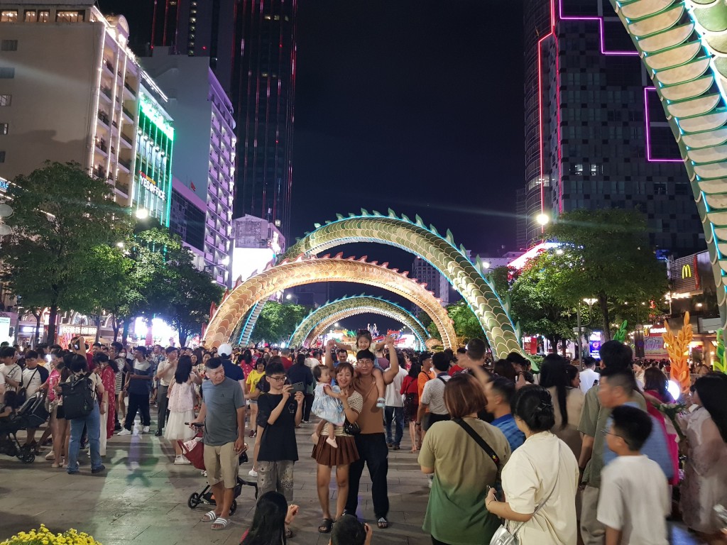 Đường hoa Nguyễn Huệ 2024 đón hơn 1,2 triệu du khách dịp Tết
