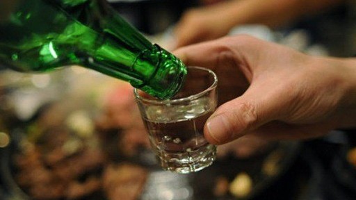 Sức khỏe ảnh hưởng khi mải "chạy show" khai xuân