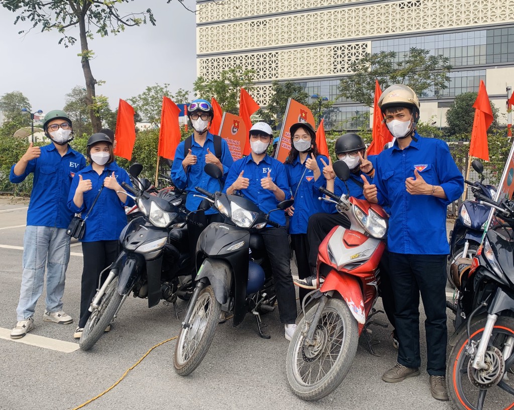 Đoàn viên, thanh niên Hà Nội tham gia hoạt động tình nguyện