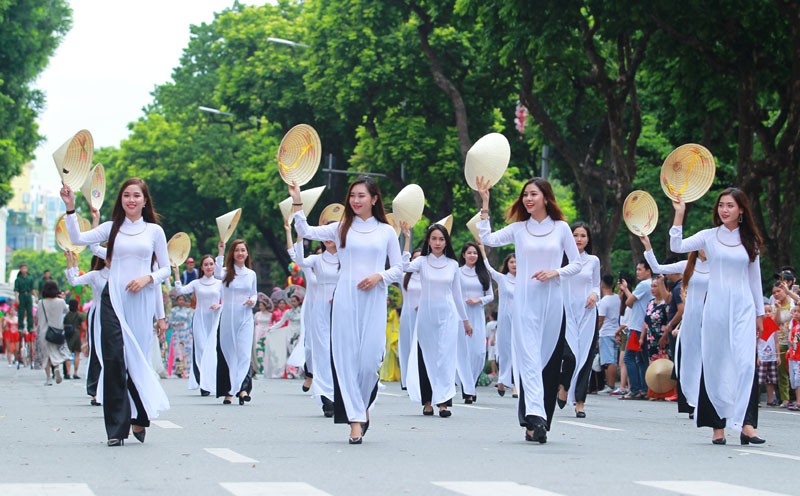 Tập trung thực hiện 9 nhiệm vụ xây dựng văn hóa người Hà Nội