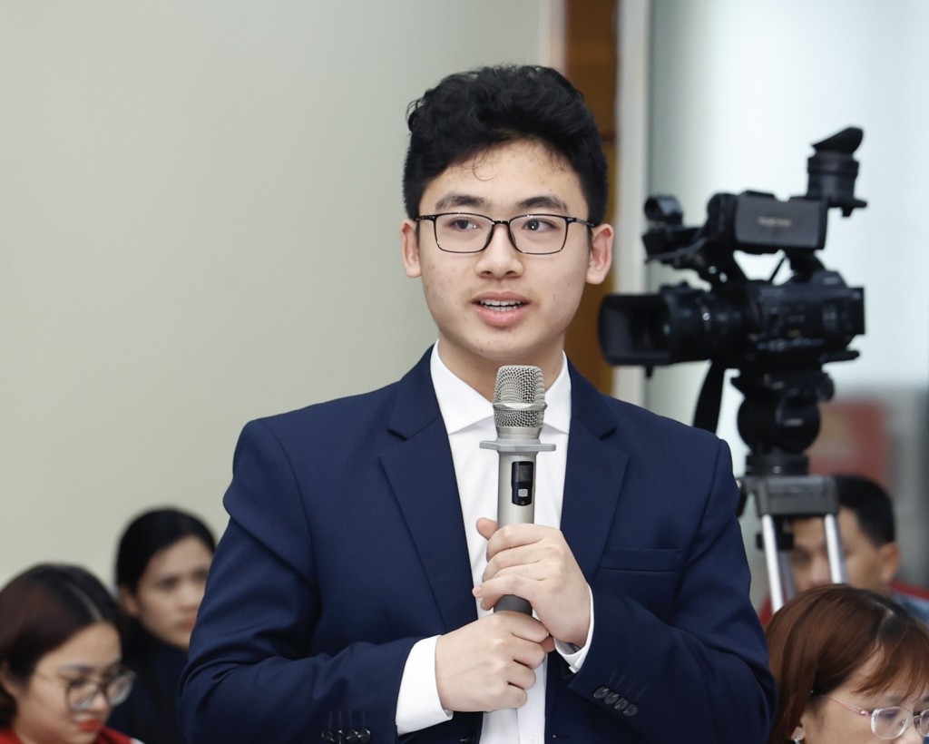Gương mặt trẻ Việt Nam tiêu biểu năm 2022 chia sẻ tại chương trình