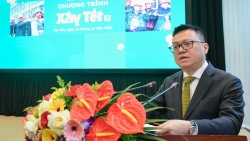 Chương trình "Xây Tết 2024" trao 17.000 phần quà Tết cho người lao động