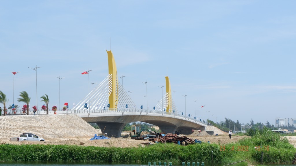 Quảng Nam: Cầu Nguyễn Duy Hiệu sáng đèn sau gần 2 năm thông xe