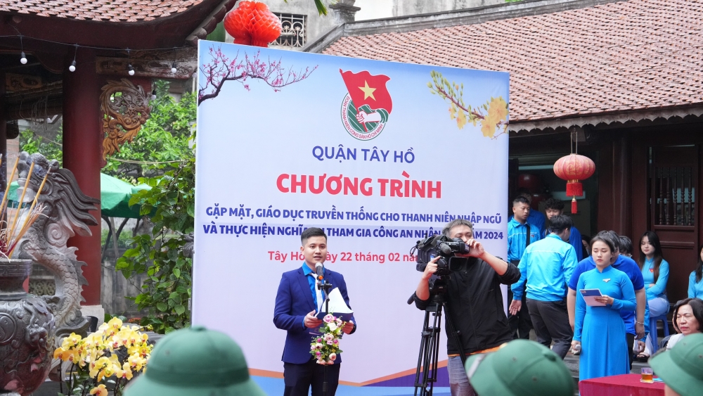 57 tân binh Tây Hồ hô vang lời thề