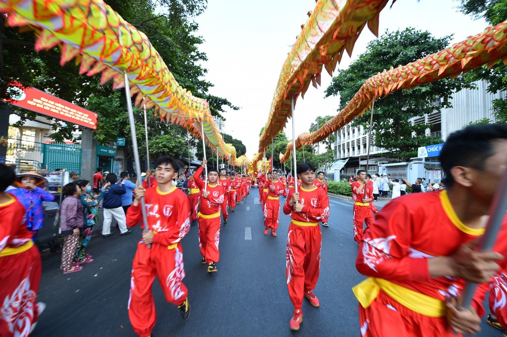 Rộn ràng Lễ hội Nguyên tiêu nghinh Ông Quan Thánh Đế Quân tuần du