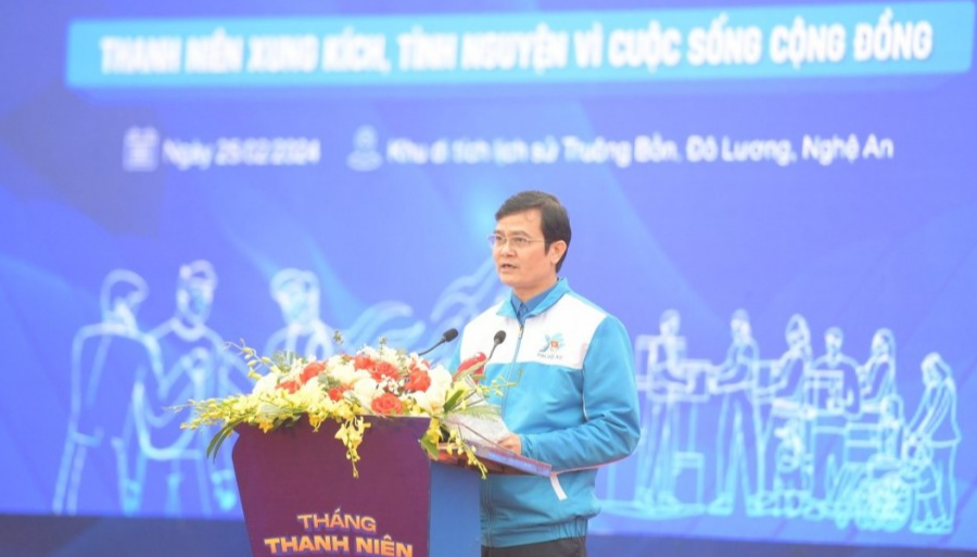 đồng chí Bùi Quang Huy, Uỷ viên dự khuyết Ban Chấp hành Trung ương Đảng, Bí thư Thứ nhất Ban Chấp hành Trung ương Đoàn phát biểu