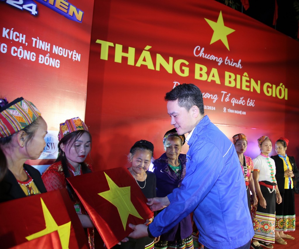 anh Nguyễn Kim Quy, Phó Chủ tịch Thường trực Trung ương Hội LHTN Việt Nam