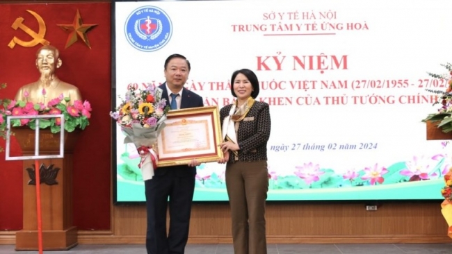 Trung tâm y tế Ứng Hòa đón nhận bằng khen của Thủ tướng Chính phủ