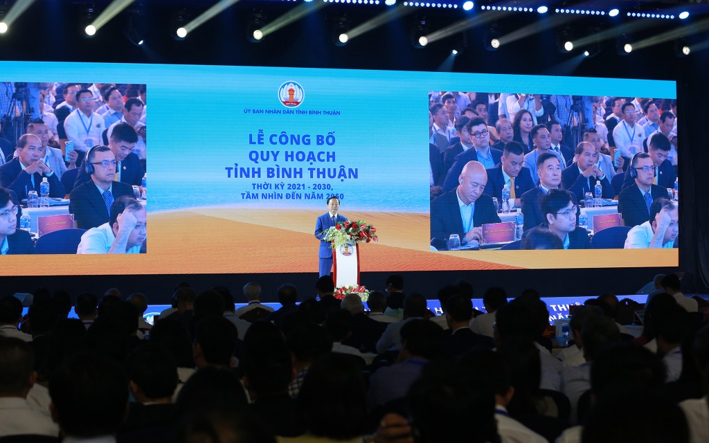 Phó Thủ tướng Trần Hồng Hà cho rằng, cùng với năng lượng tái tạo, nhân lực chất lượng cao, nhân tài là nguồn tài nguyên mới, động lực mới của Bình Thuận - Ảnh: VGP/Minh Khôi