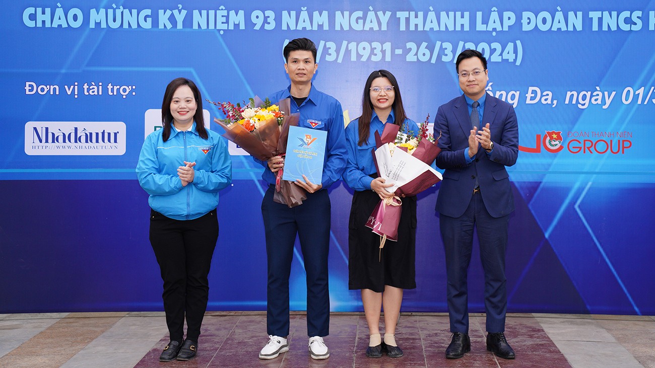 Thành đoàn Hà Nội, Ban thường vụ Quận đoàn trao quyết định thành lập 2 chi đoàn: Trường THCS & THPT Alfred Nobel và Phòng khám Nha khoa Như Ngọc