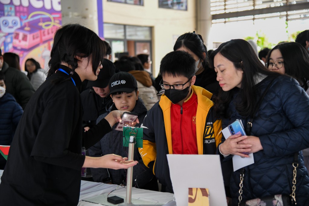 Trải nghiệm khoa học thực tế cùng AMSERS tại Science Fair 2024