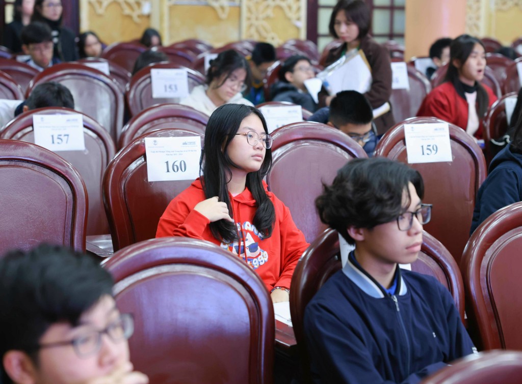 191 thí sinh Hà Nội thi chung khảo Olympic Tiếng Anh cấp THCS