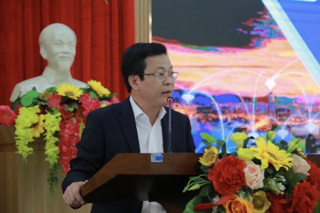 PGS.TS Lê Văn Huy, Hiệu trưởng trường Đại học Kinh tế Đà Nẵng phát biểu tại hội thảo 
