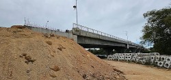 Quảng Nam: Sau nhiều năm thi công, cầu ĐH7 vẫn đang "đứng bánh"