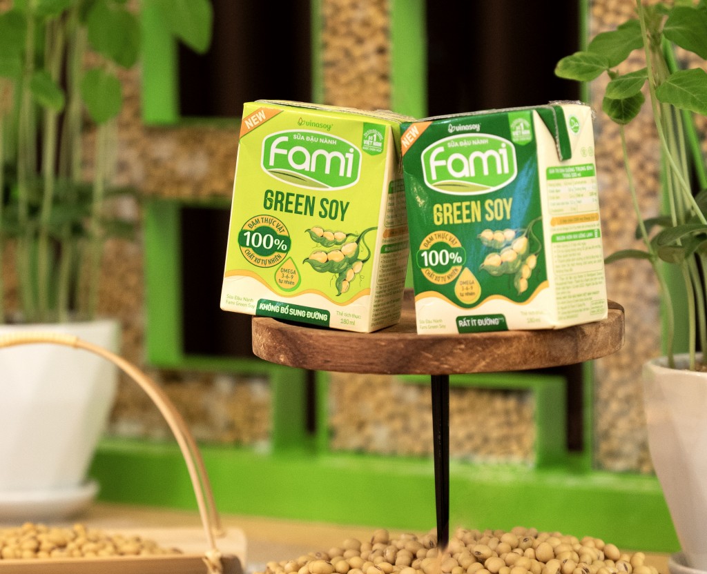 Vinasoy ra mắt sản phẩm sữa đậu nành Fami Green Soy_02