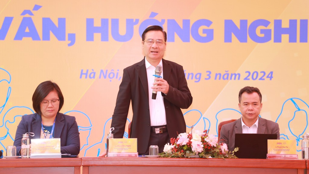 Đối thoại tư vấn hướng nghiệp khối ngành khoa học và xã hội