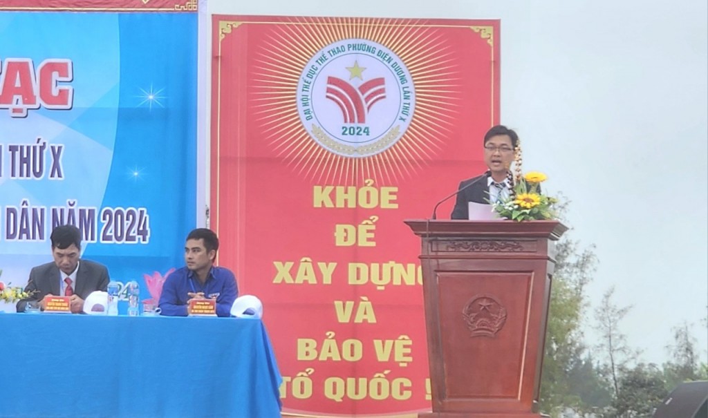 Phó chủ tịch UBND phường Điện Dương Lê Tấn Minh phát biểu khai mạc đại hội