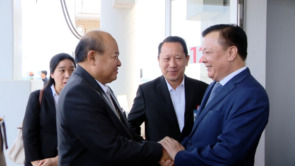 Đoàn đại biểu cấp cao TP Hà Nội thăm, làm việc tại Lào
