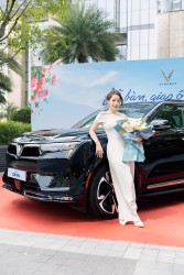Chi Pu, Á hậu Phương Anh tiết lộ lý do tậu xe điện VinFast