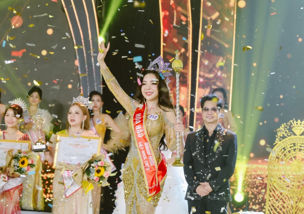 Hoa hậu Doanh nhân Việt Nam 2024 Phạm Lê Thu Hiền