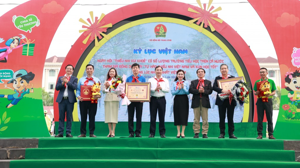 7 tuần thi đua cao điểm mừng 70 năm Chiến thắng Điện Biên Phủ