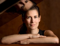 Nghệ sĩ dương cầm nổi tiếng thế giới Anna Polonsky góp mặt tại hòa nhạc “Let Her Shine”