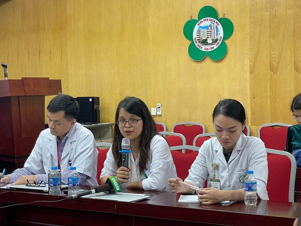 BS Nguyễn Hoàng Yến, Phòng điều trị Tâm thần Nhi - Vị thành niên, Viện sức khỏe Tâm thần Quốc gia chia sẻ thông tin tại hội thảo về rối loạn nhân cách ranh giới.