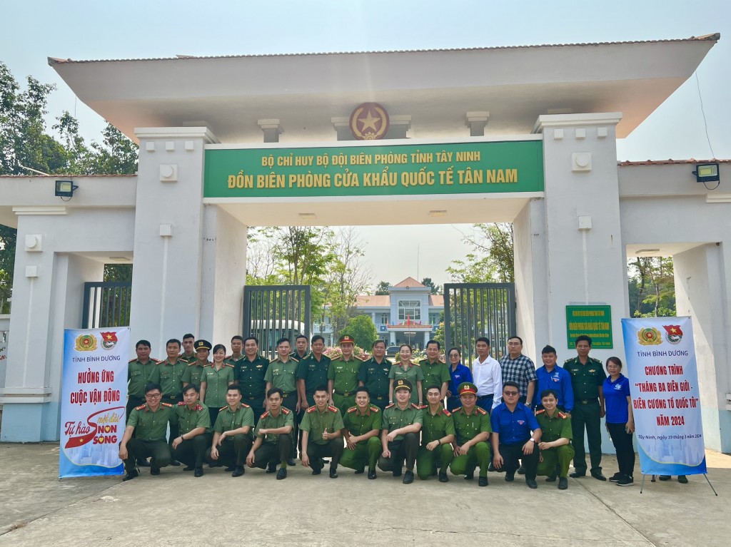 Ban Thanh niên Công an tỉnh Bình Dương: Mang nghĩa tình đến vùng biên