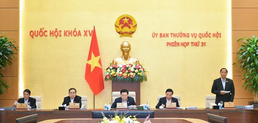 Phó Chủ tịch Quốc hội Trần Quang Phương điều hành nội dung phiên họp